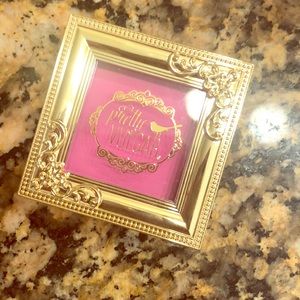 Pretty Vulgar blush Prim Vixen